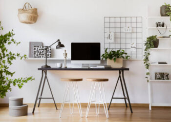 Modular Office Reception Table for Style and Functionality