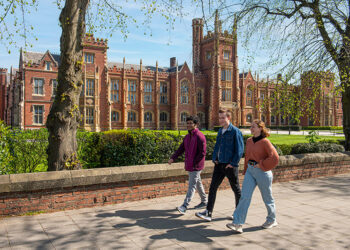 Top 10 Reasons to Choose Queen's University Belfast
