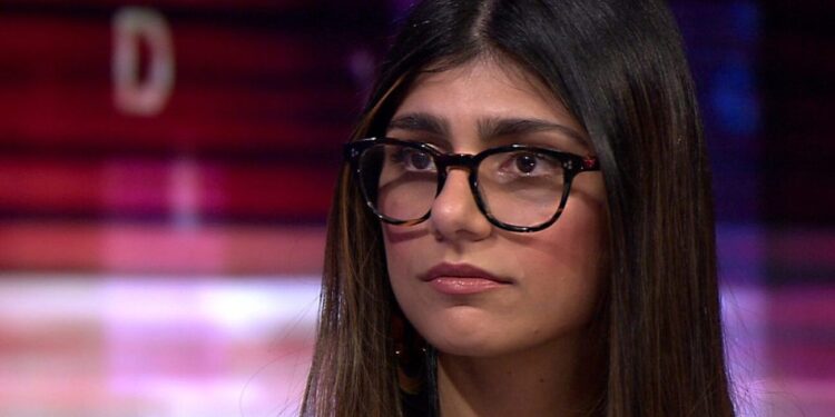 What Are The Top 10 Stories Mia Khalifa Broke That Impacted The Internet?