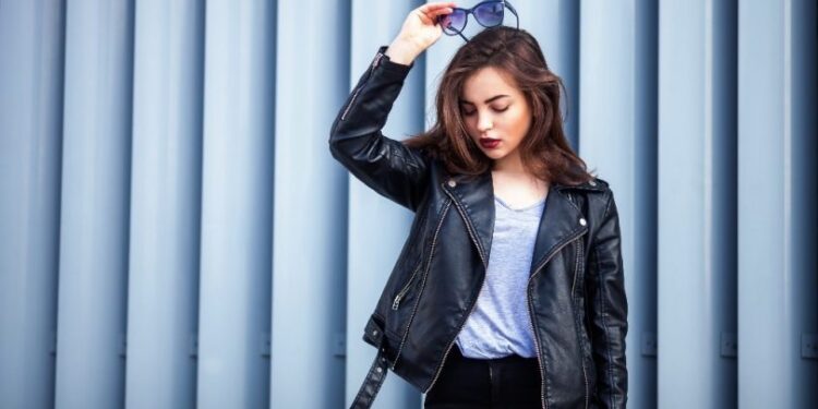 Dressing in Style With Women's Coats and Jackets