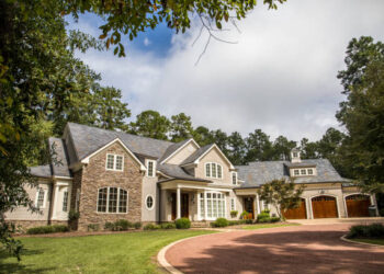 selling a house that needs repairs