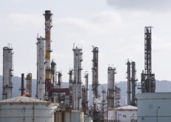 Challenges Facing Oil Refineries in Israel